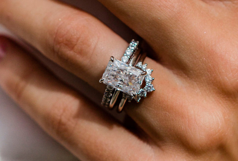 The Astrid Ring (3.3 Carat)