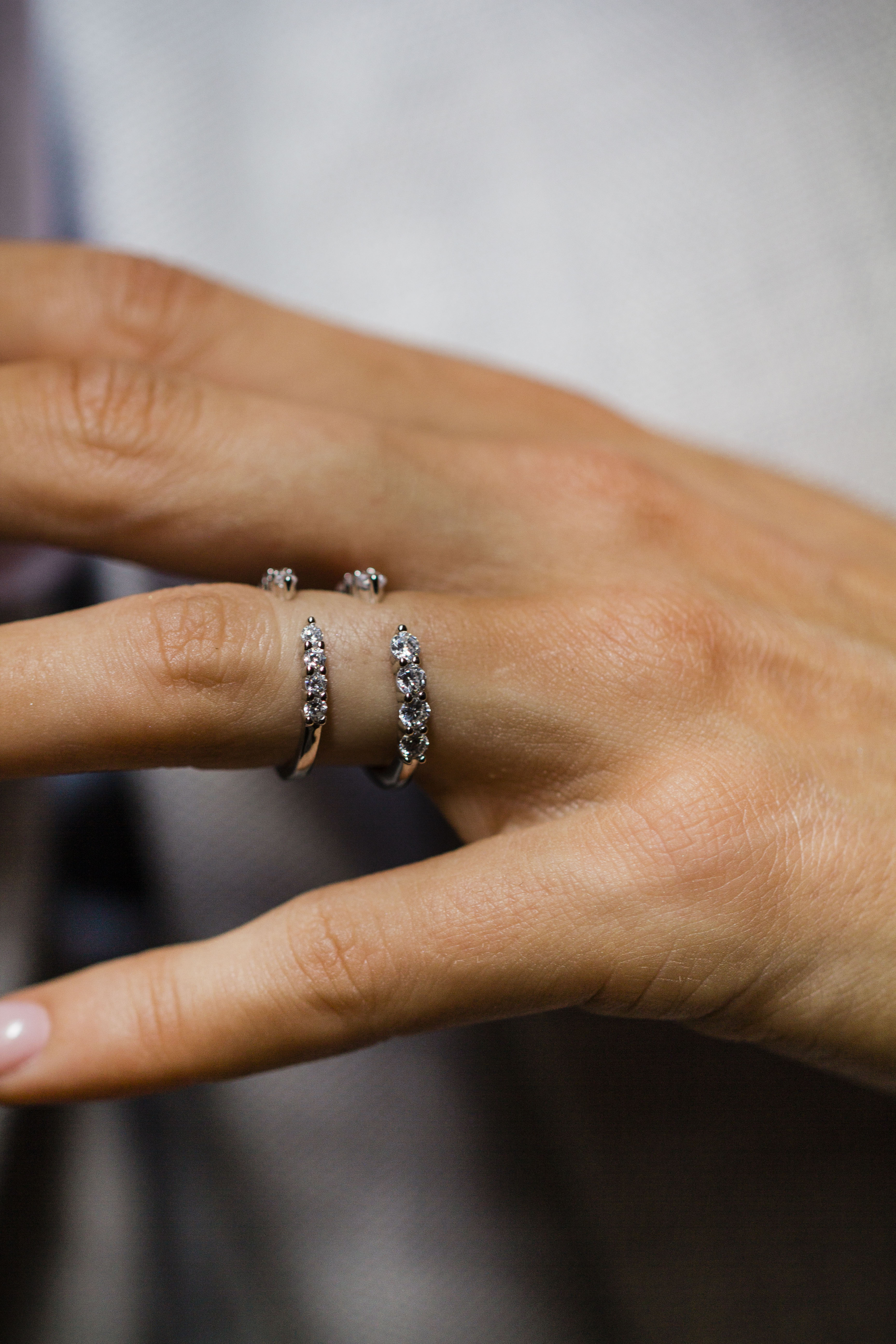 The Open Etta Band (2 Carats) – Everly Rings