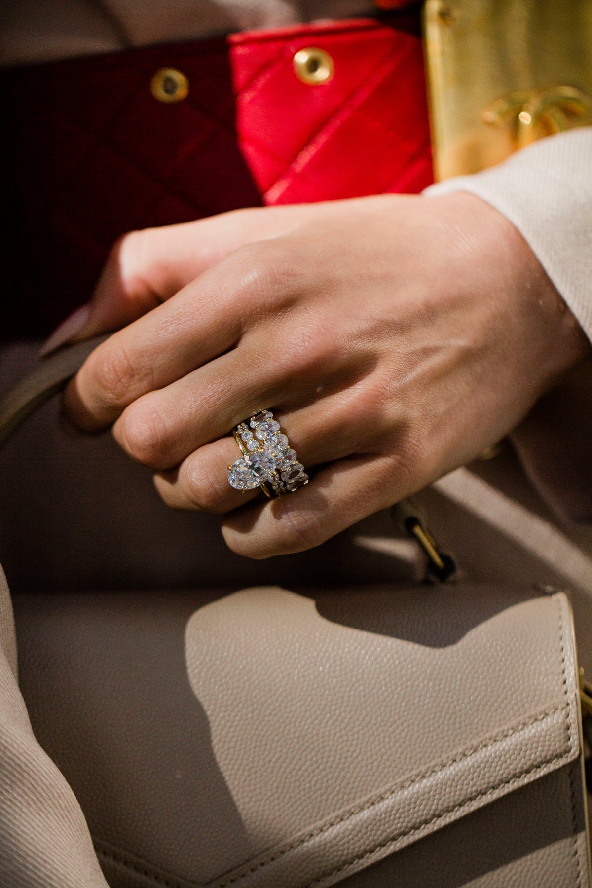 The Priscilla Band (6 Carat)