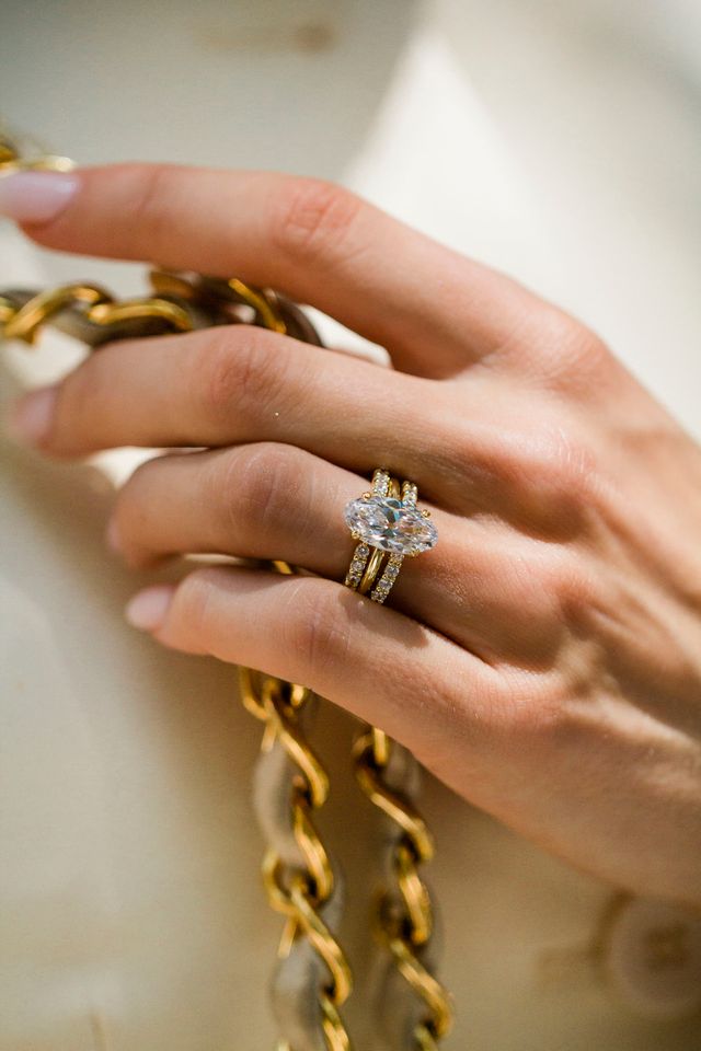 The Luna Ring (3.7 Carat)