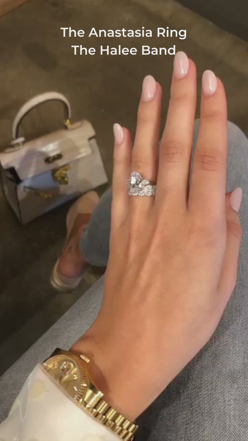 The Anastasia Ring (2.6 Carat)