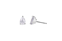 The Kira Studs (1.5 Carat)