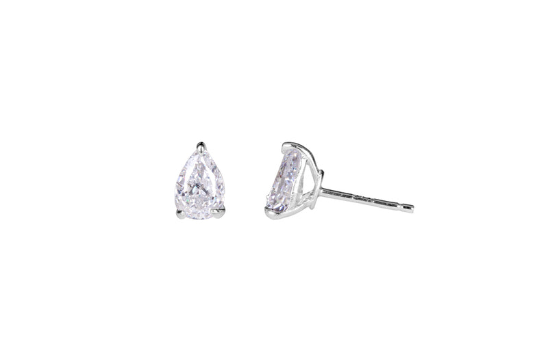 The Kira Studs (1.5 Carat)